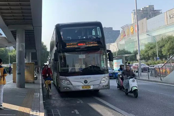 透过现象看本质 城市公交之困亟待破局