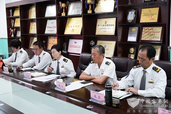 交运温馨巴士 第四季度 安全生产 委员会会议