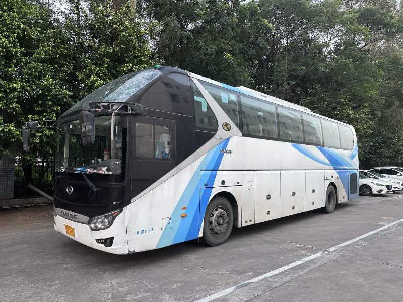 深圳牌国四50座12米气囊中门金龙6125大高一营运车