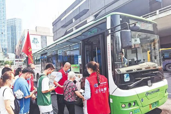 解决老年人迫切需求 长沙公交集团“敬老爱老”公交不断投运