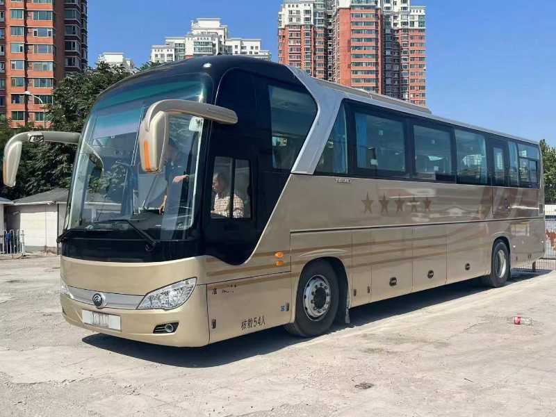 出一批12米国五有公告54座宇通精品车