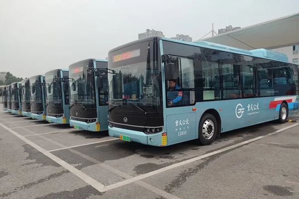 重庆公交37辆纯电动公交车正式投运 元旦后再投放112辆