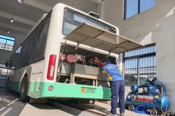 实现维修“就近服务”全覆盖 武汉公交新增两处车辆维保点