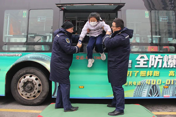 强化安全意识 39名小学生莅临交运文旅交通安全科普教育基地