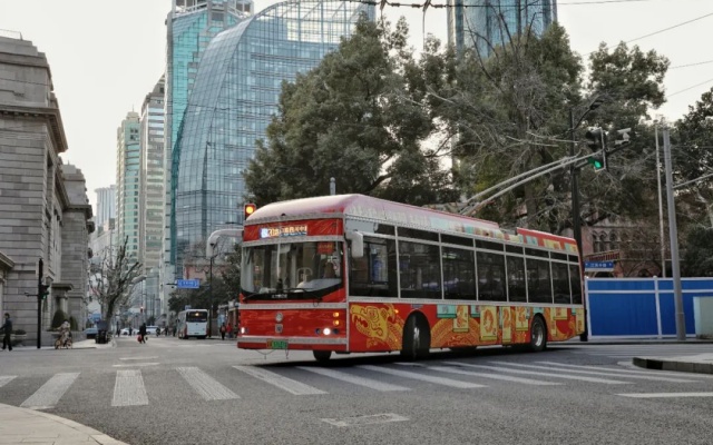 龙年春节长假收官 久事公交全力护航乘客平安出行