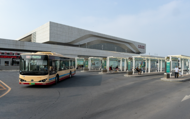 949.8万人次！大连公交、地铁春节假期“热辣滚烫”