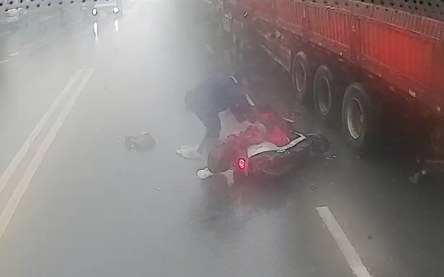 弘扬正能量 长沙公交司机做好事蔚然成风