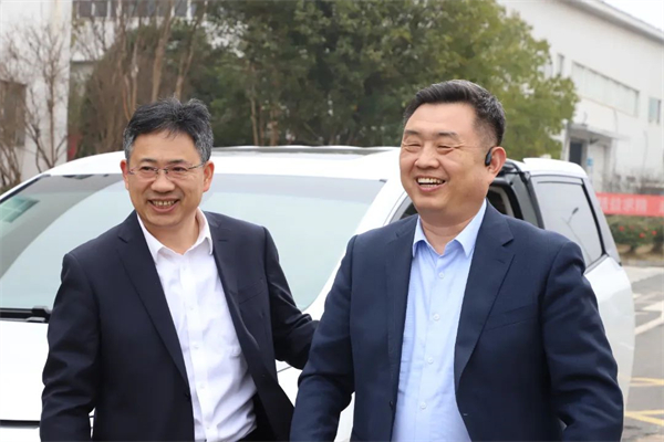 试点“结对子” 中车青岛四方股份前往中车电动交流学习