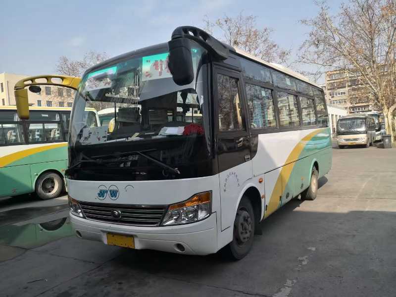 2018年1月 国五30座宇通6752外摆门营运车