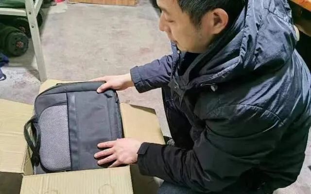 解乘客燃眉之急 石家庄公交人跨城邮寄贵重物品