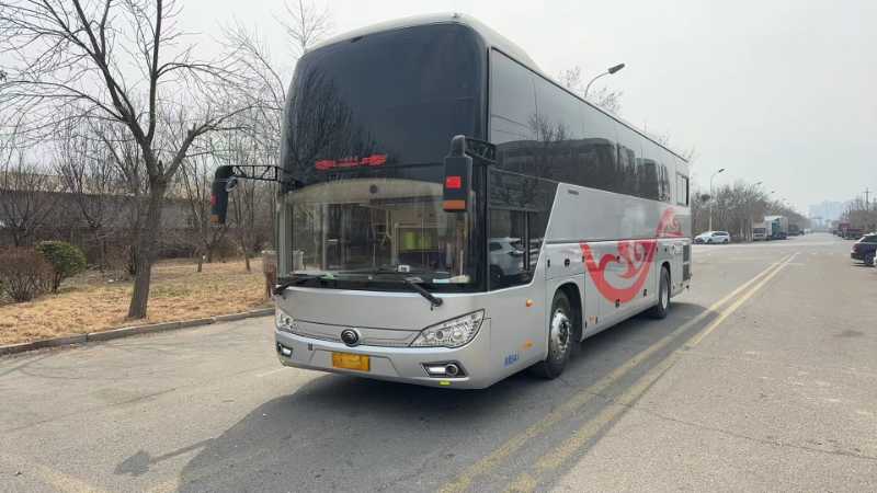 2017年12月 国五54座锅炉暖气宇通6118气囊旅游车