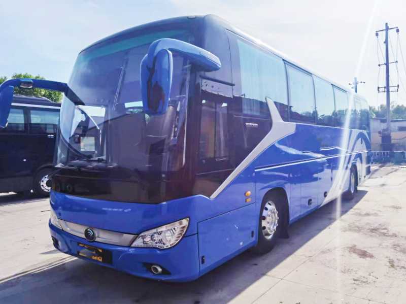 50座大高一公告宇通6120气囊中门暖气车