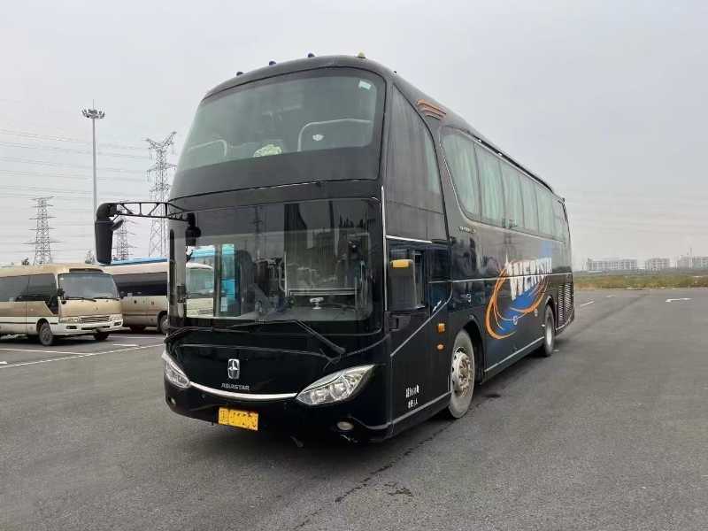 随时双档51座国四高一级亚星6118气囊旅游车