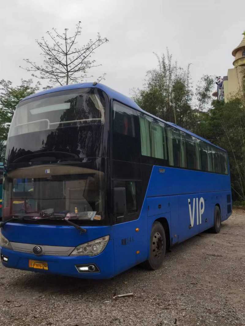 粤牌国五54座宇通6118气囊中门旅游车  