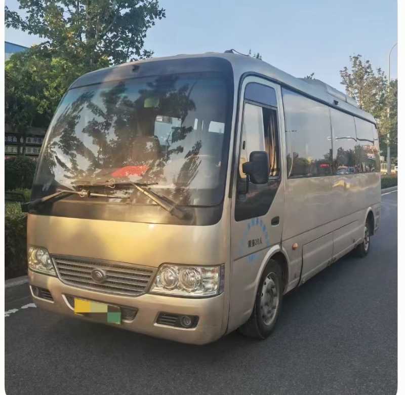 多台非营运20座宁德时代宇通E7电车