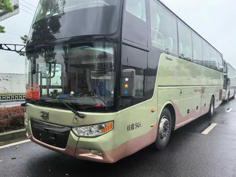 同款多台国五54座一层半中通6119一手旅游车