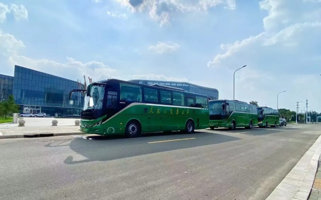 石家庄市公交圆满完成河北省城市公共交通协会第九次会员代表大会车辆保