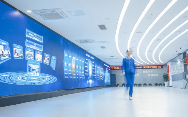 融合 听音 智慧 低碳 破局！成都公交再获国字号榜样大奖