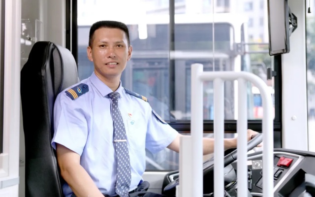 从未误过车 武汉公交司机和乘客成朋友