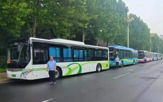 新青年音乐节激情四射浮烟山 潍坊公交集团多措并举保畅通