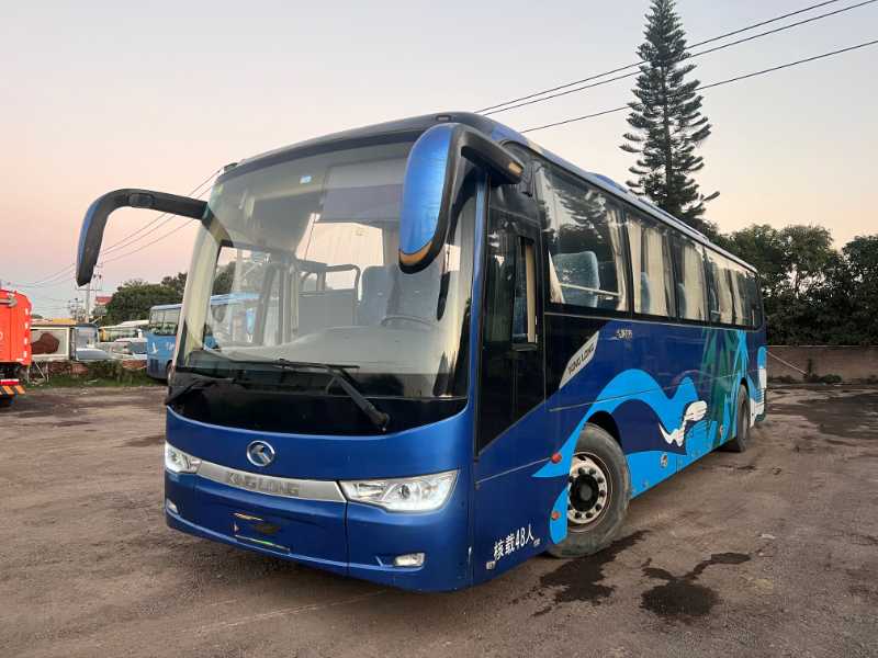 多台48座宁德时代非营运大金龙6110气囊中门电车 