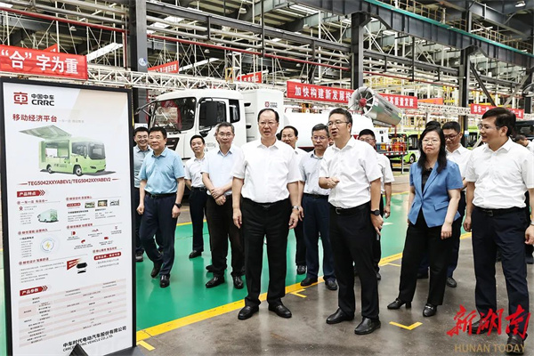 湖南省省长毛伟明到中车电动调研北斗产业发展