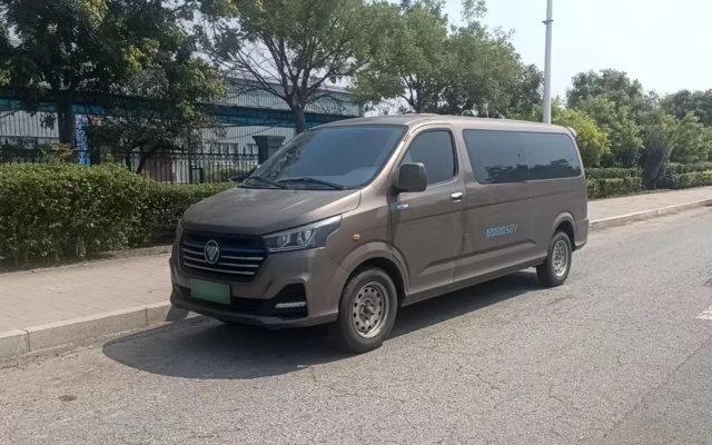 护航“奋斗者”前行 风景智蓝G5筑梦幸福路