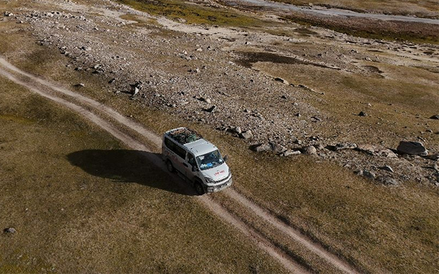 阿里大环线越野记：耗时5个多小时 依维柯4×4登顶普拉喜琼峰