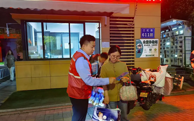 杭州公交开通地铁接驳线 加速上班族通勤并享票价优惠