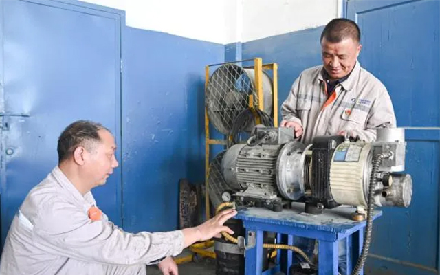 长沙公交维修“智”造新突破 空压机测试台获国家专利