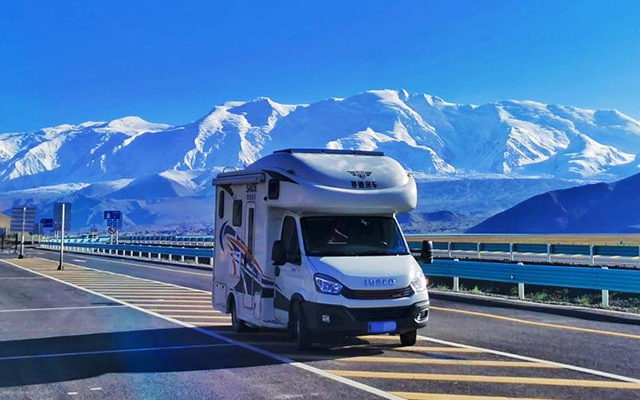 开工大吉 依维柯助力用户们开启全新美好生活