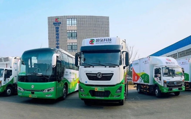 Deepseek们竞相给我们做了一首诗