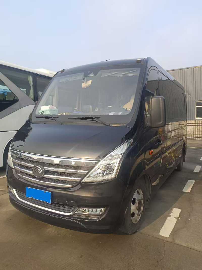 2020年12月上牌9座蓝牌小型宇通6601商务营运车