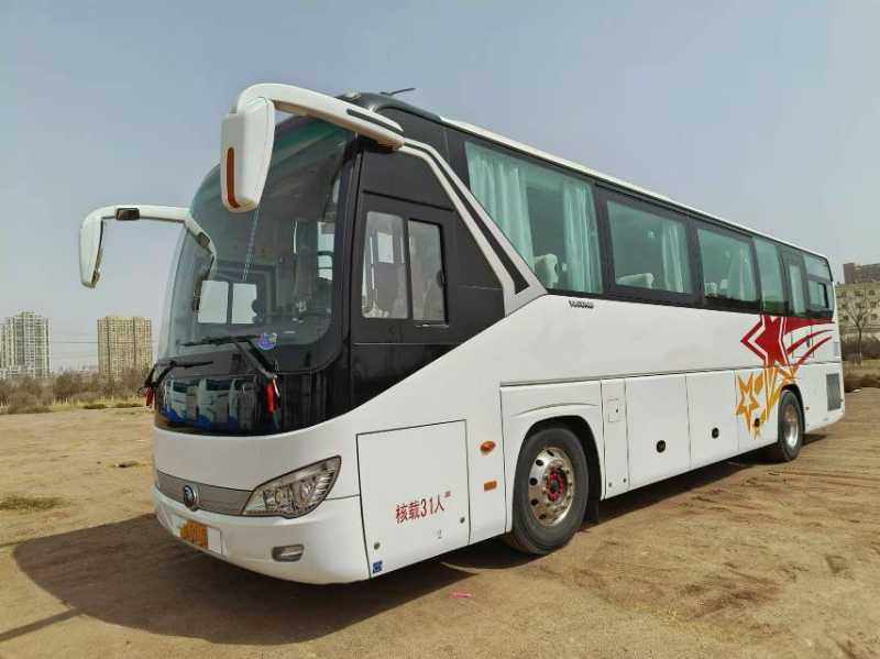 2021年上牌东北配国五31座2+1带中门宇通6119客车