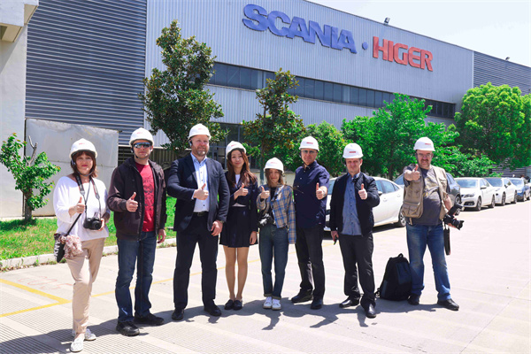 全天“零距离”接触后，俄罗斯媒体眼中的苏州金龙新V系是什么样？