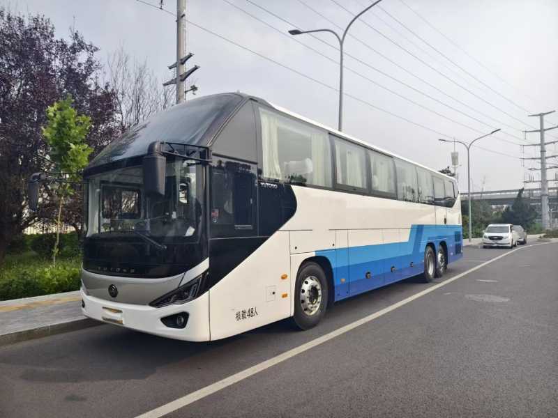 2024年8月上牌多台国六46座半卧带卫生间司机卧铺宇通6137营运车