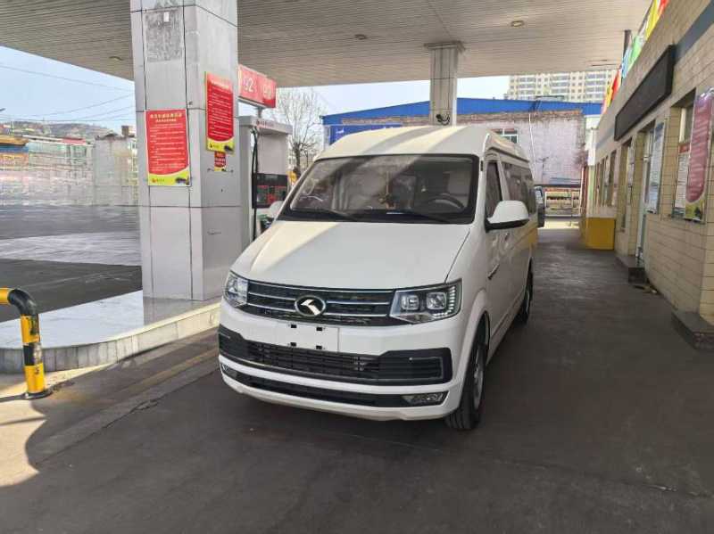 有公告国六柴油版9座非营运金龙凯锐6535蓝牌小型车