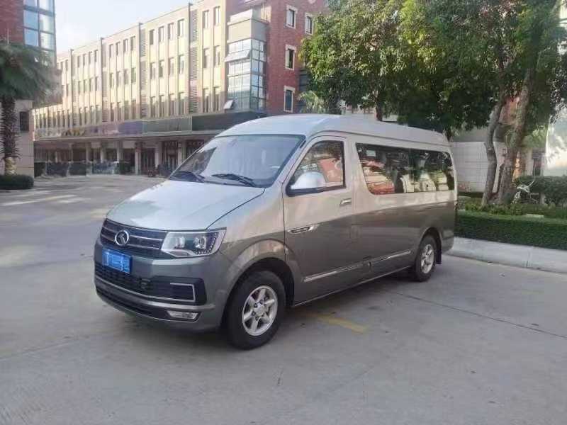 有公告国六柴油9座蓝牌金龙6535小型车