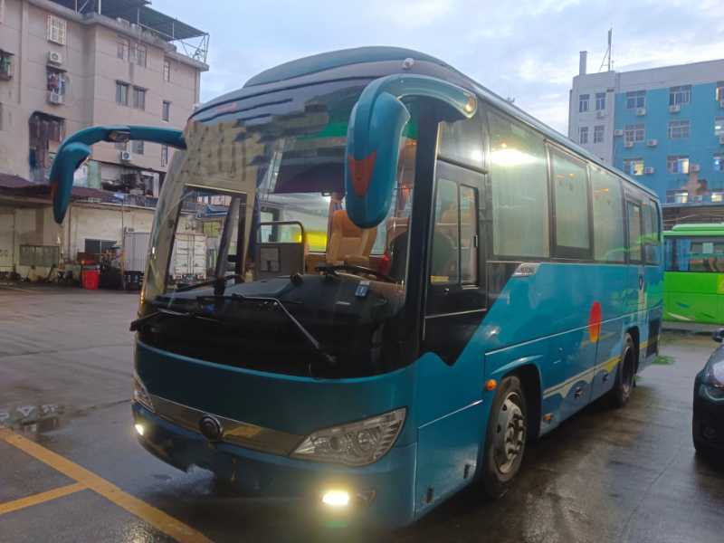 2019年12月上牌国五19座2+1可提双档宇通6816气囊车