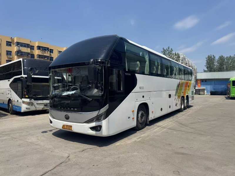 2021年11月上牌国六有公告56座带司机睡仓宇通6137旅游车