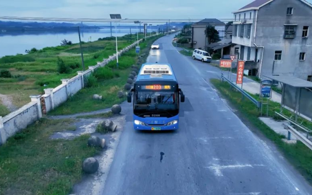 “菜篮子”直达“菜盘子”！车轮滚滚 跑出菜农的“幸福路”