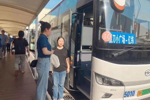 幸福感提升！荆门市定制公交服务市民