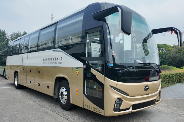 逐“绿”向“新”——33台苏州金龙纯电巴士助力弥勒绿色交通网