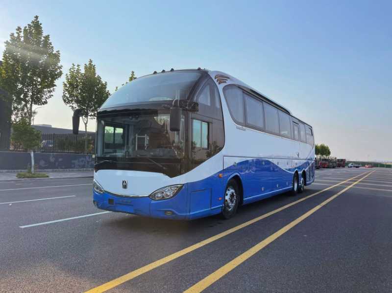 2020年9月上牌东北配38座2+1大商务座椅亚星6148气囊营运车