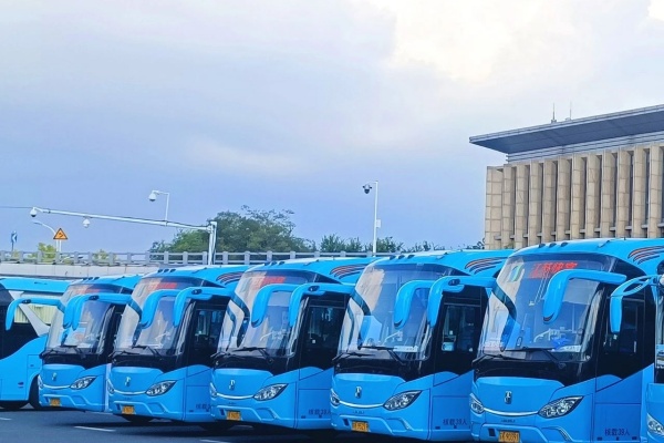 亚星客车：一站式服务“苏超” 文旅体融合新方案！