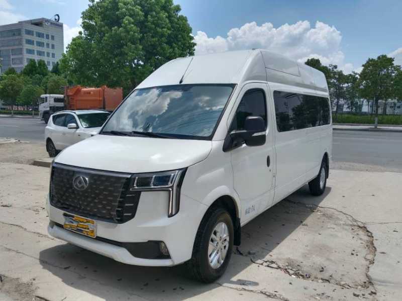 2024年5月上牌多台可提双档国六17座有暖气大通V80中型车