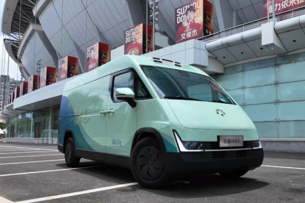 科技美好 一镜出色 卡文乐福冷藏车为苏超带来哪些“清凉”？