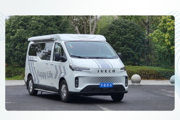 爆款来袭——南京依维柯&齐星网红爆款“聚星·硬升顶房车