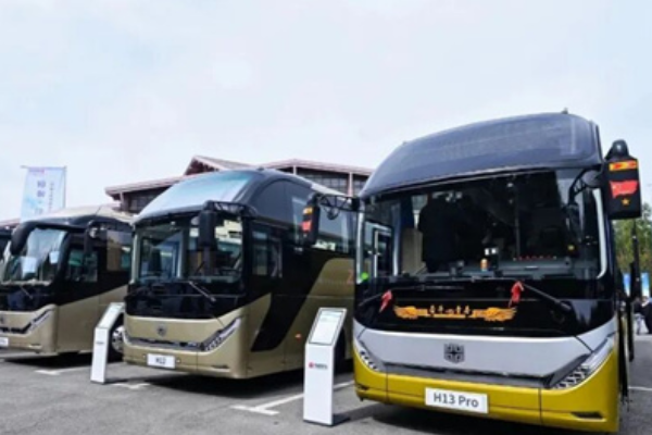 中通H系产品闪耀长白山 探索旅游生态新边界