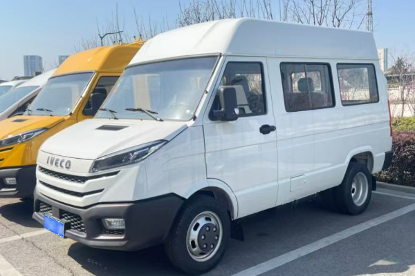 依维柯：全场景硬核伙伴，开启美好出行